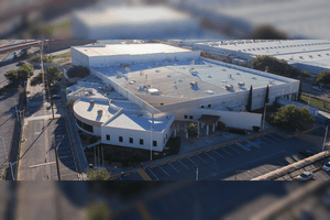 Nave Industrial en Renta - Magnaplex Building