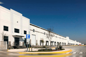 Nave Industrial en Renta - Nave A