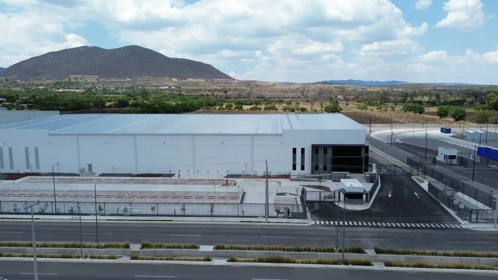Edificio de Inventario III - FINSA Querétaro III 1