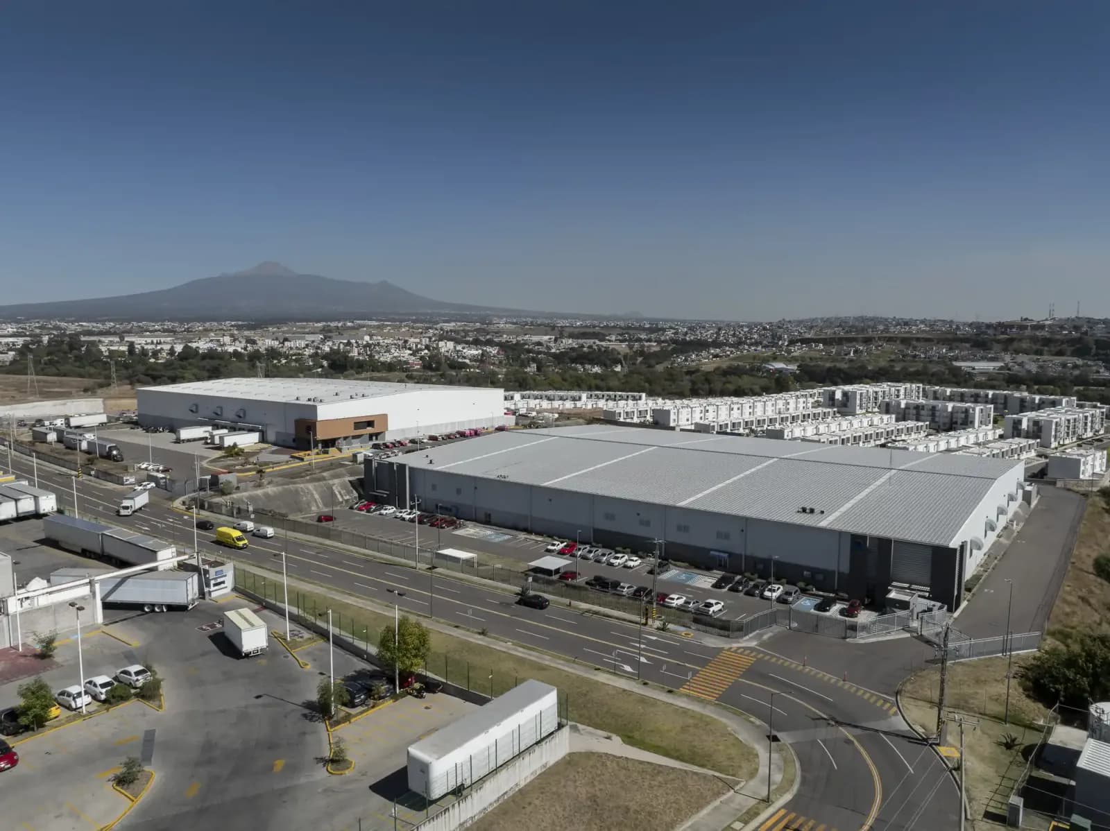 Nave Industrial de 5,574 m² en Renta en Puebla