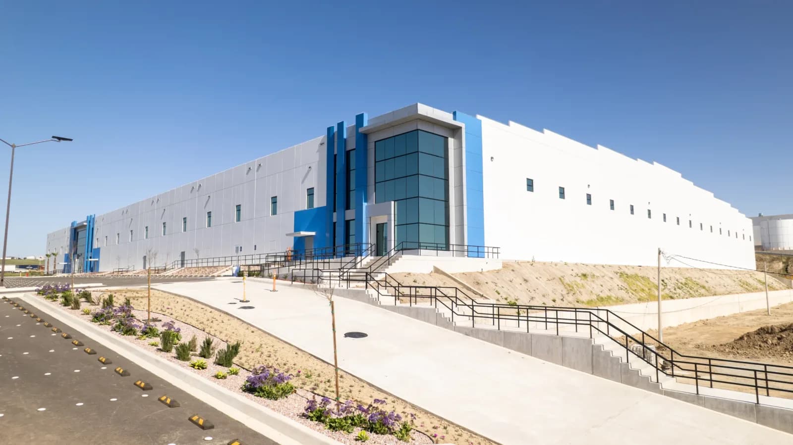 Nave Industrial de 15,392 m²