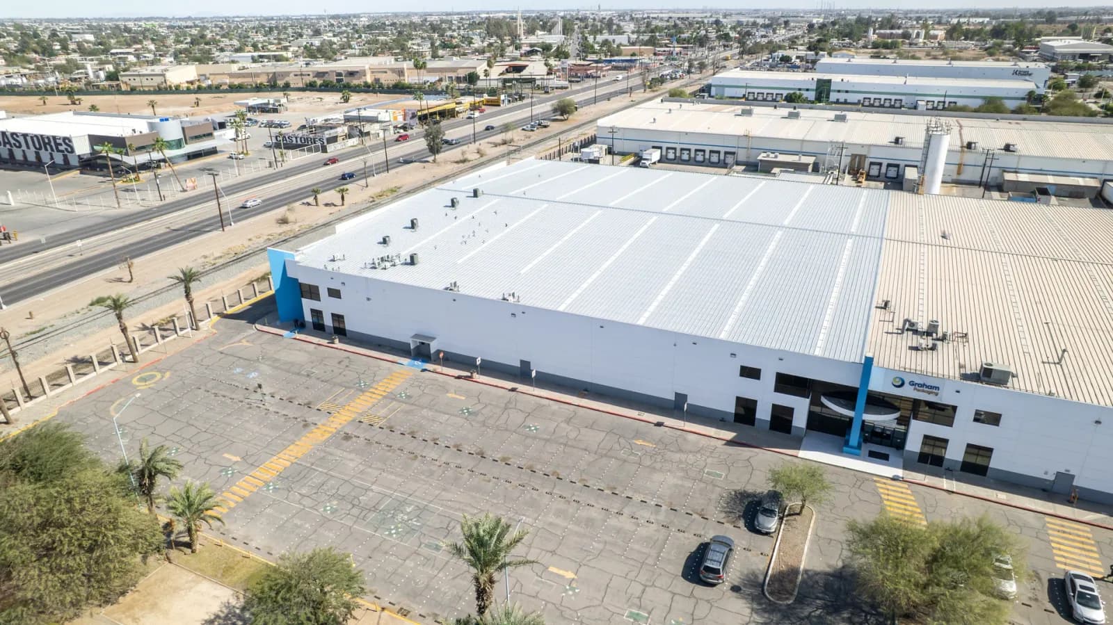 Nave Industrial de 5,881 m² 3