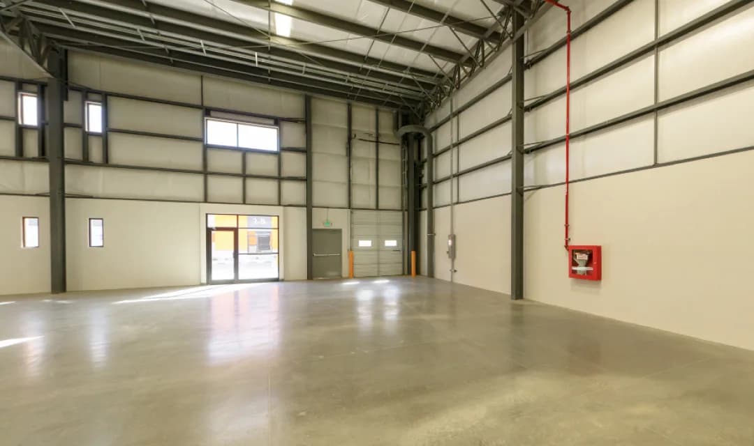 Nave Industrial de 891 m² 5