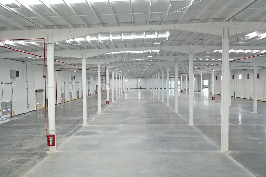 Nave Industrial de 17,230 m² 4