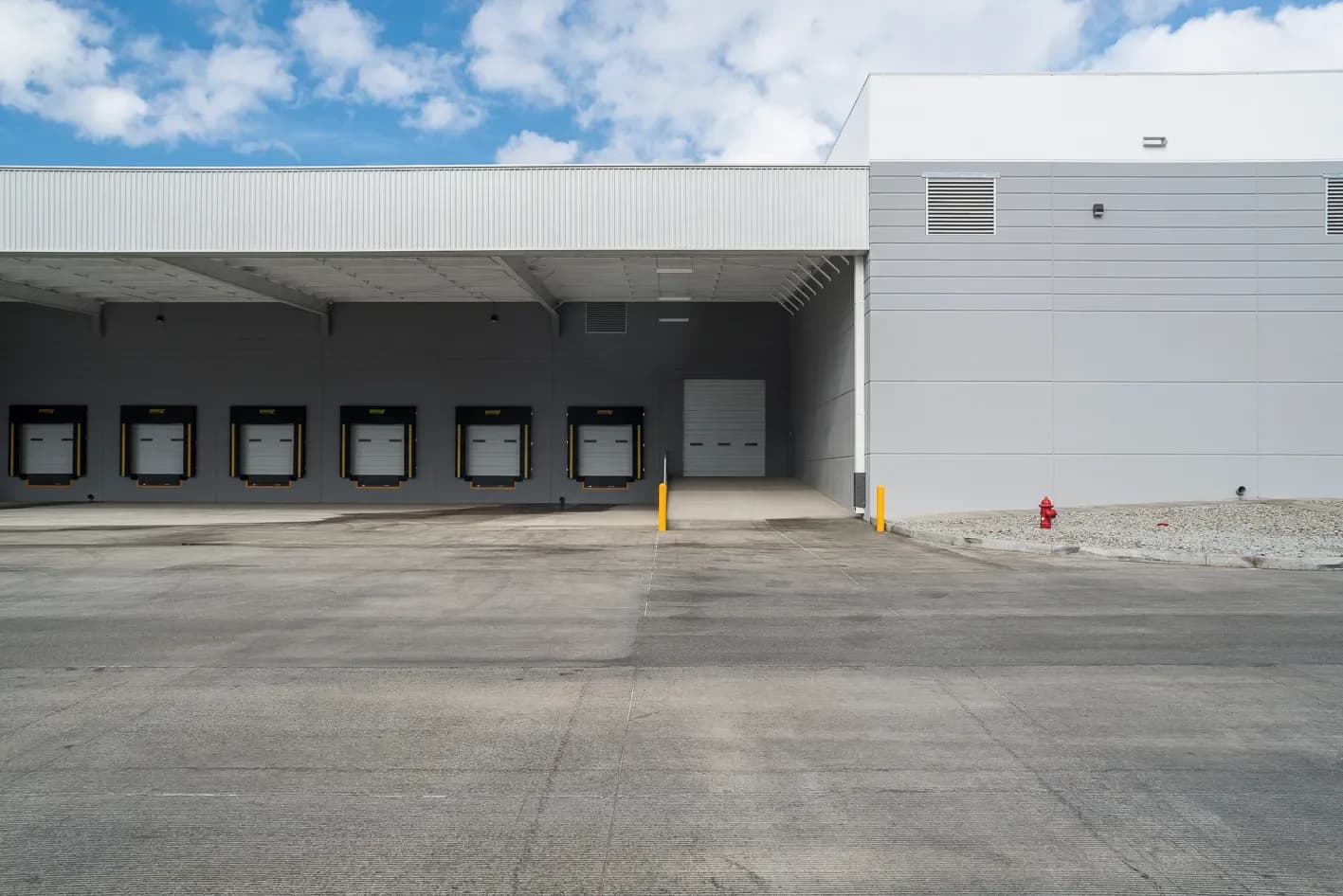 Nave Industrial de 7,840 m² 1
