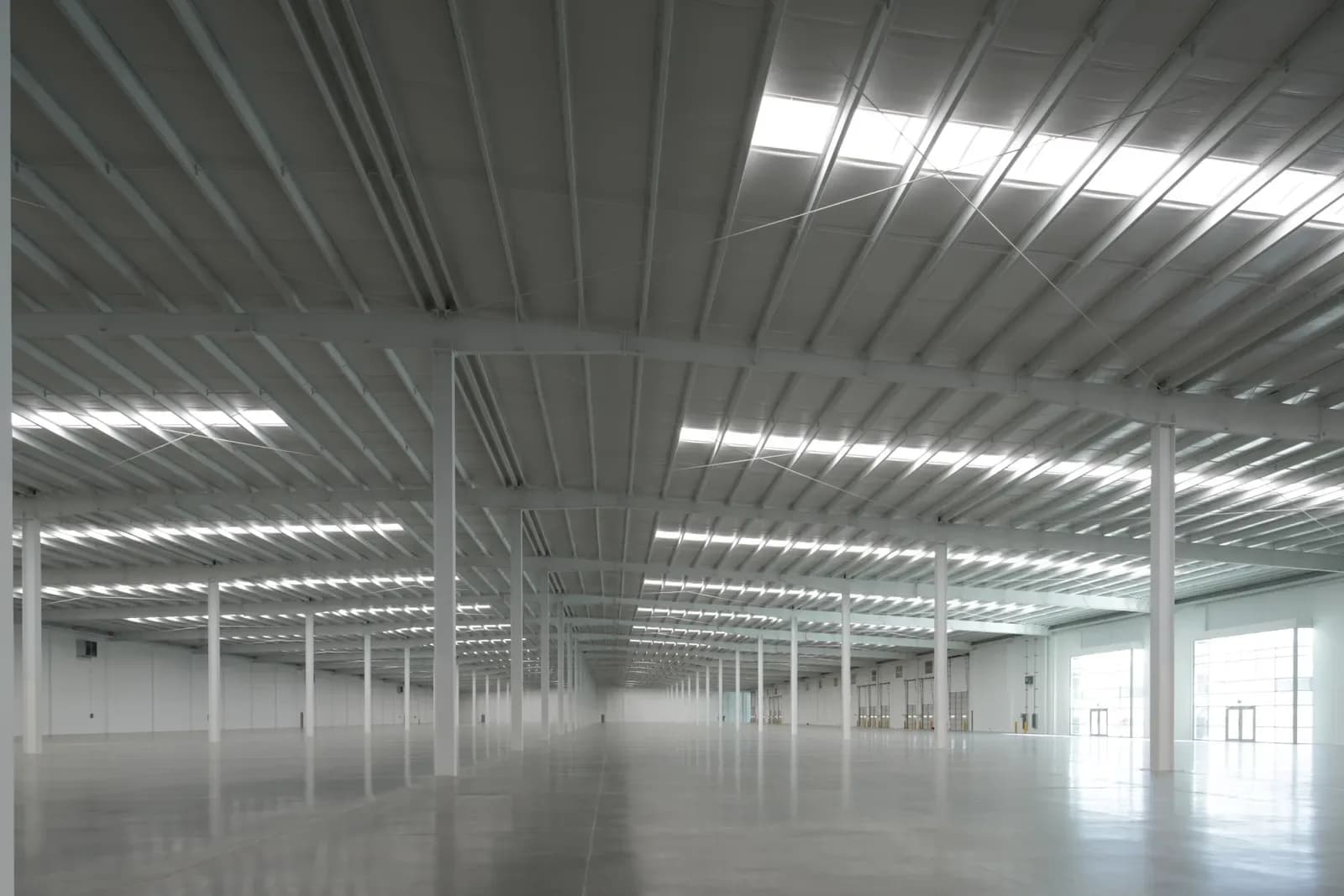 Nave Industrial de 7,840 m² 3