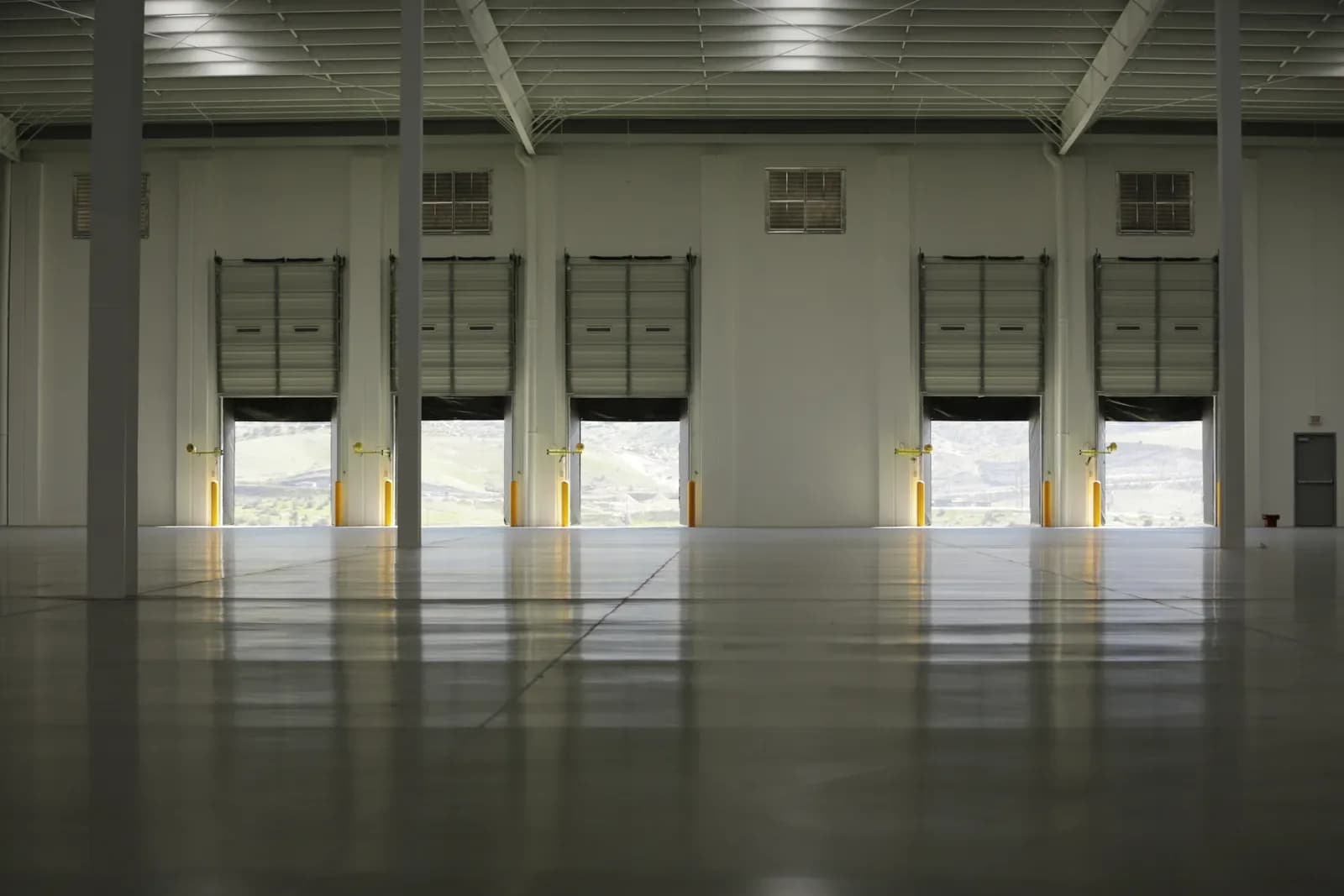 Nave Industrial de 6,221 m² 2