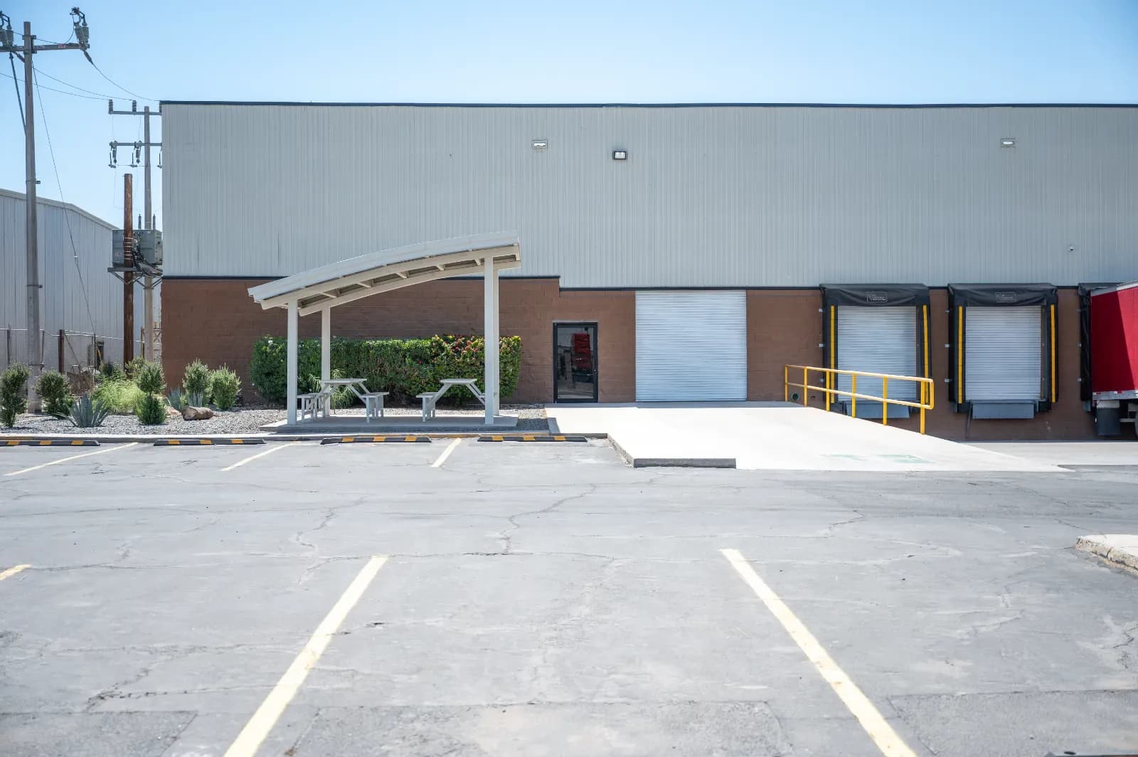 Nave Industrial de 1,008 m²
