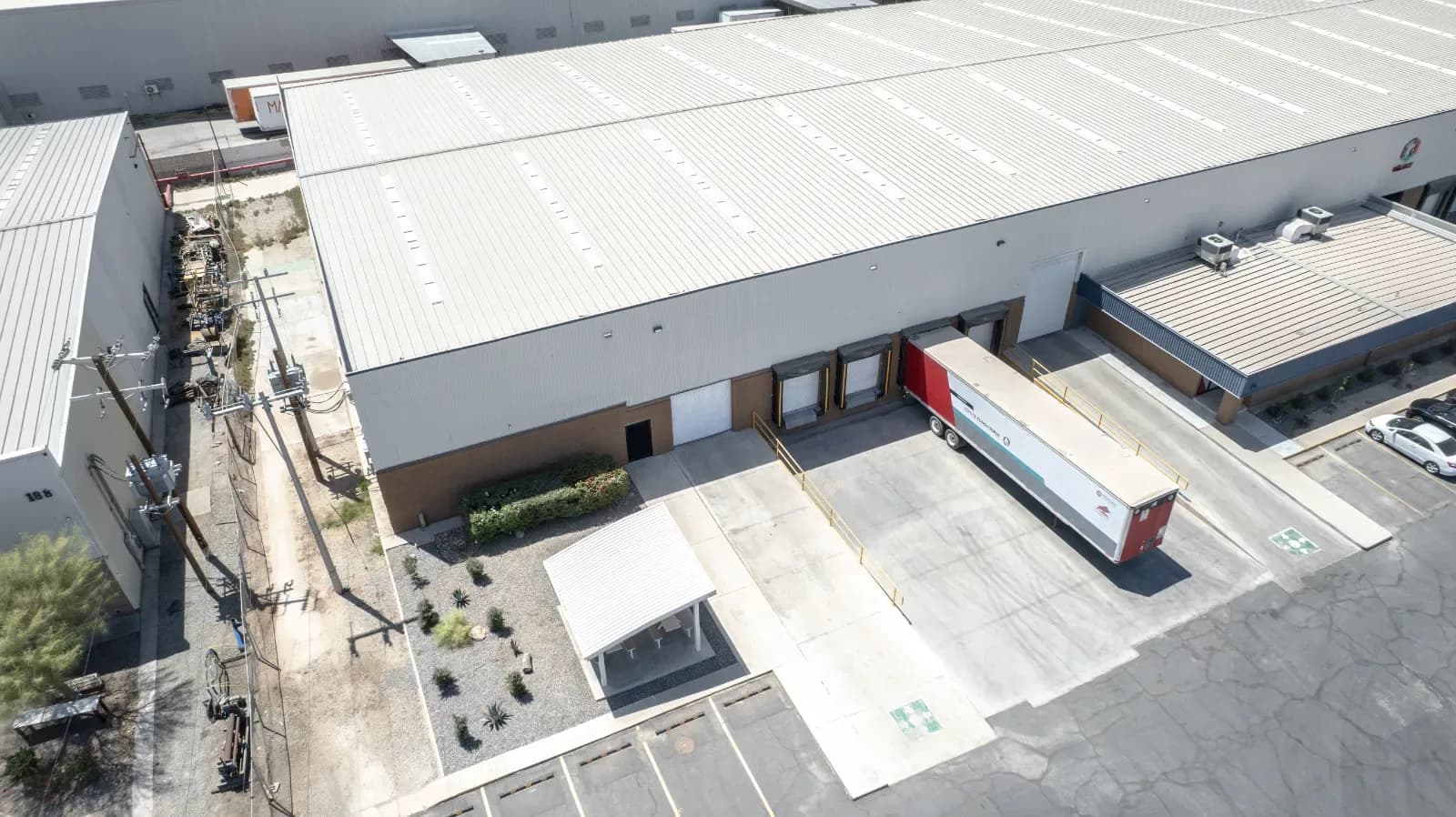 Nave Industrial de 1,008 m² 3