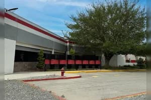 Nave Industrial en Renta - Building E