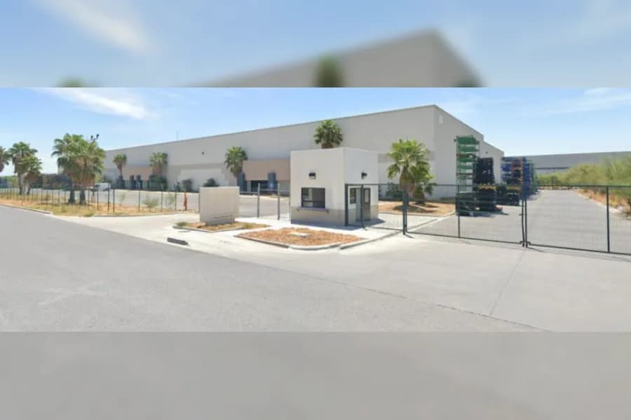 Nave Industrial de 11,262 m² en Renta - Diamante (Edificio 4)