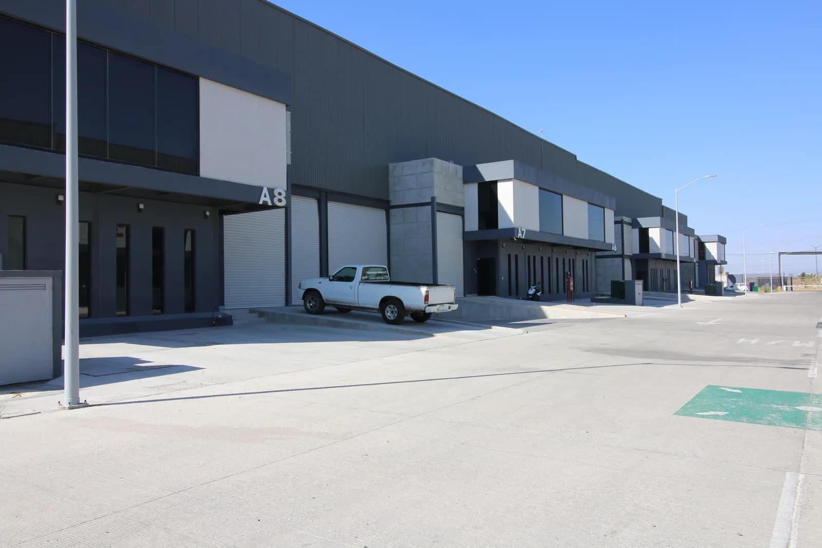 Nave Industrial en Renta - Elite Aeropuerto I B16, B17 3