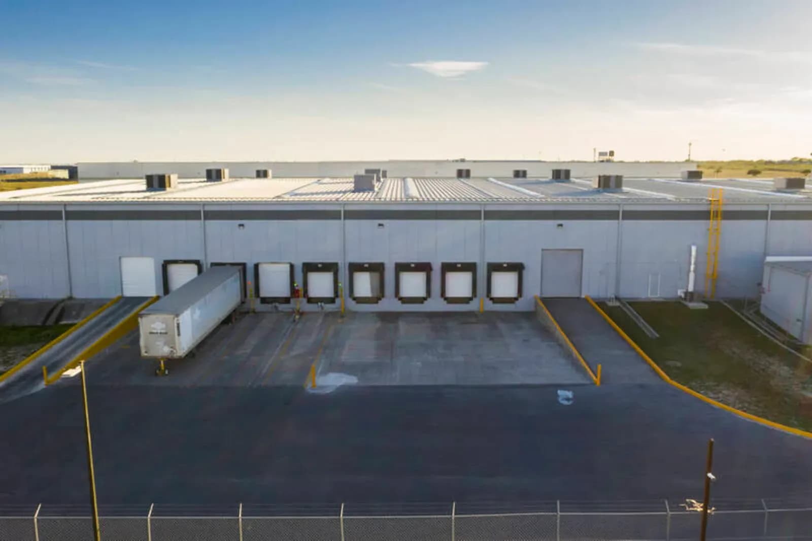 Nave Industrial de 2,816 m² 4