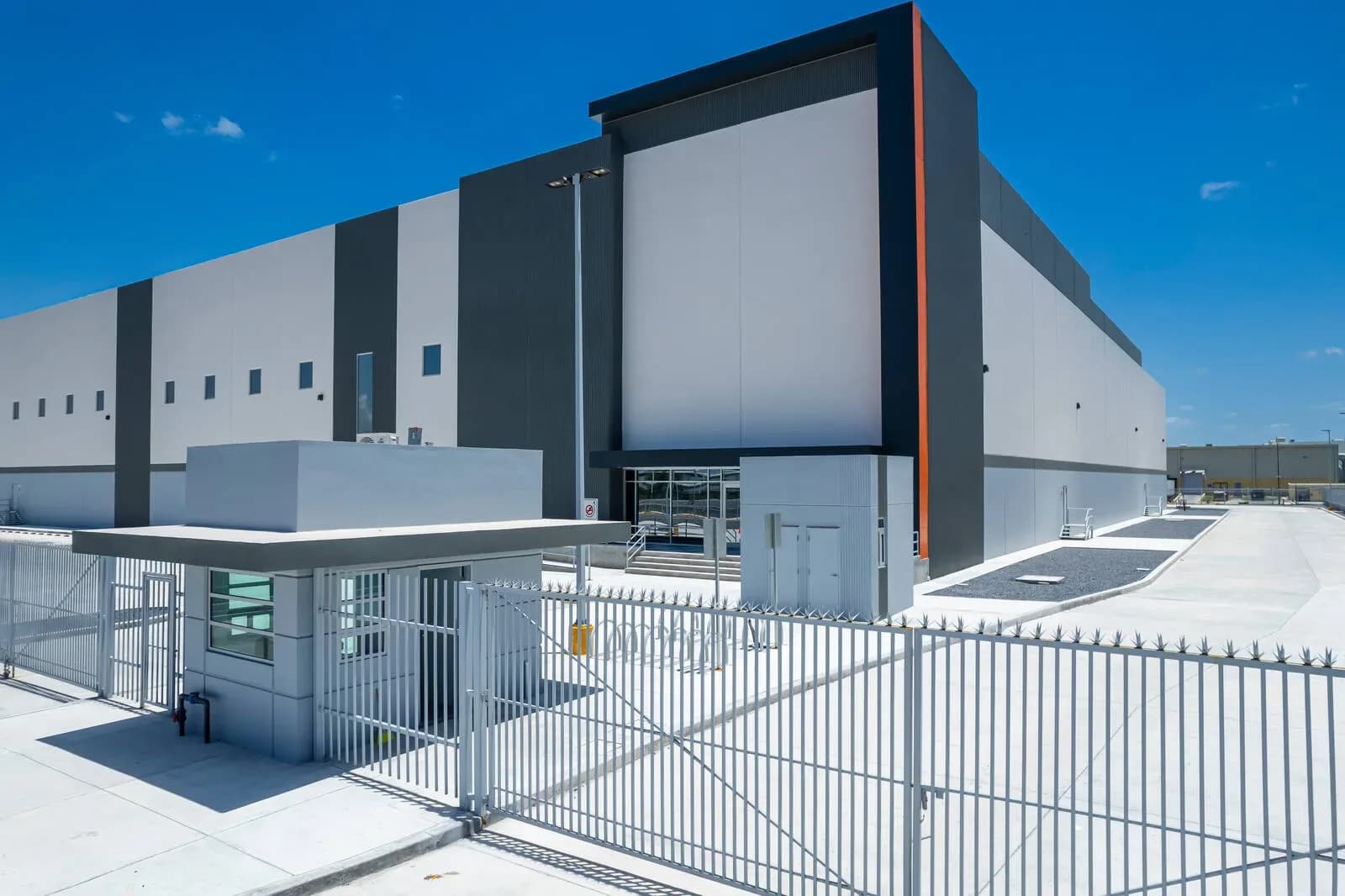 Nave Industrial de 13,332 m² 2