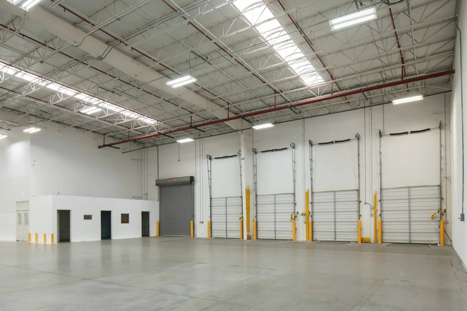Nave Industrial de 2,895 m² 3