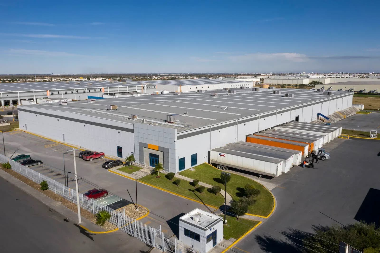 Nave Industrial de 2,895 m² 4