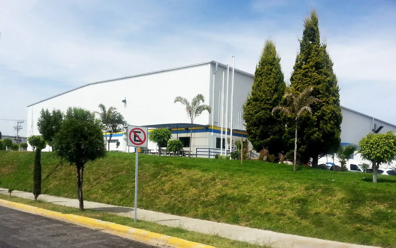 Nave Industrial de 6,084 m²