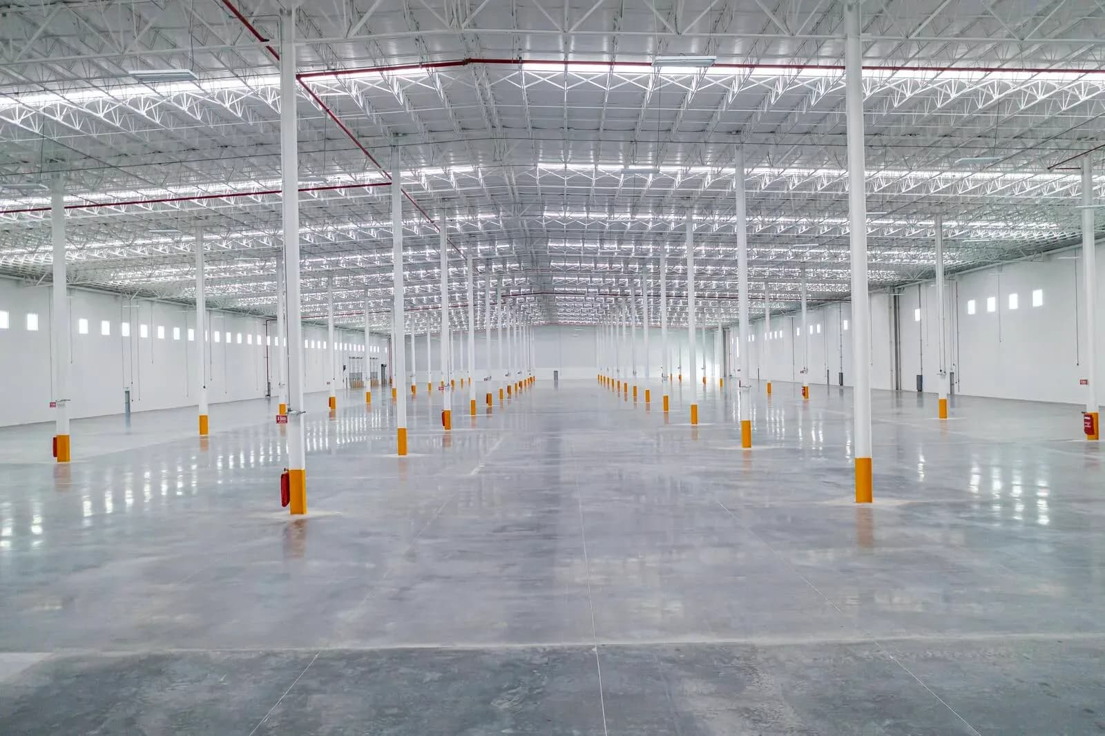 Nave Industrial de 7,355 m² 2