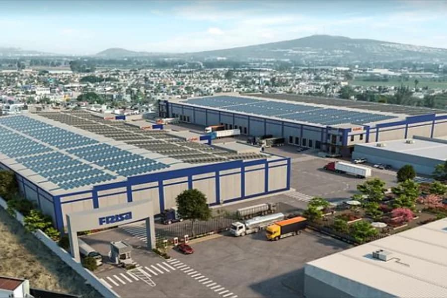 Nave Industrial de 10,558 m² en Renta - Frisa Park