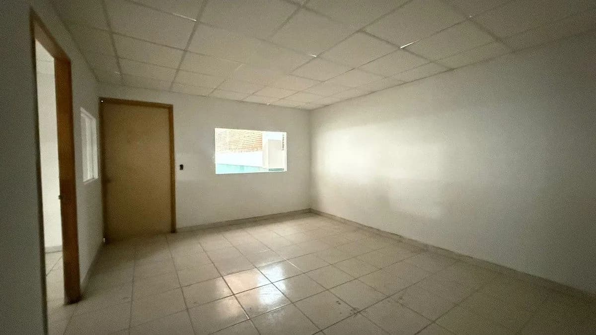 Bodega Industrial 3,600m2 en Venta en Colón Industrial, Guadalajara 3