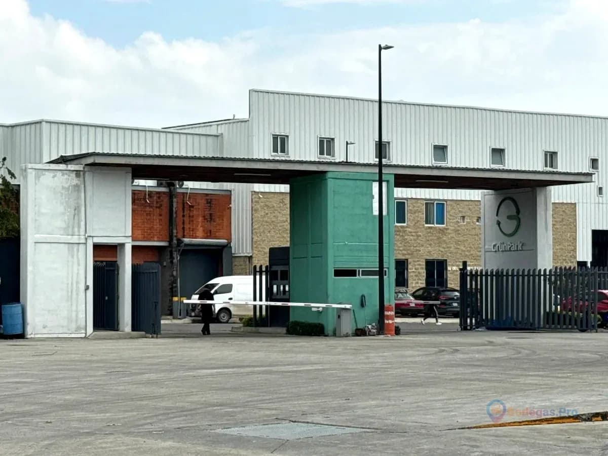 Bodega Industrial 847.9m² con 1 Andenes en Jalisco, San Pedro Tlaquepaque La Llave 2