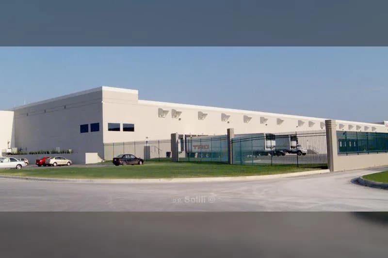 Nave Industrial de 2,635 m² en Renta - Kalos Guadalupe (KG 9)