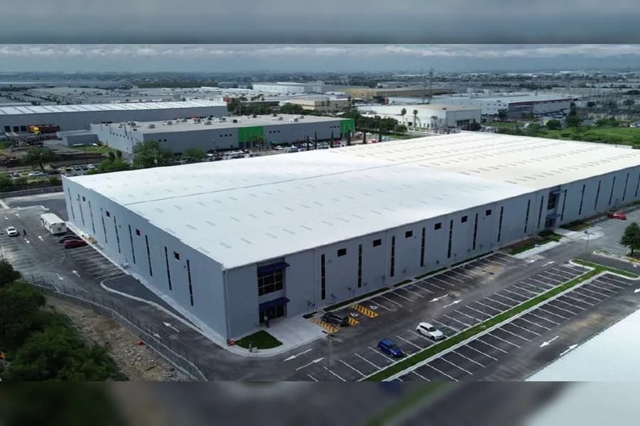 Nave Industrial de 6,924 m² en Renta - Kronos Industrial Park (Kronos 2B)