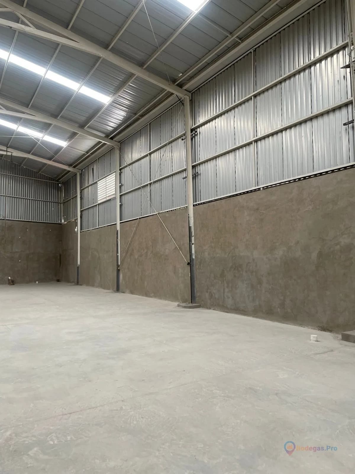 Bodega Industrial 529m² con 0 Andenes en Jalisco, Guadalajara 2
