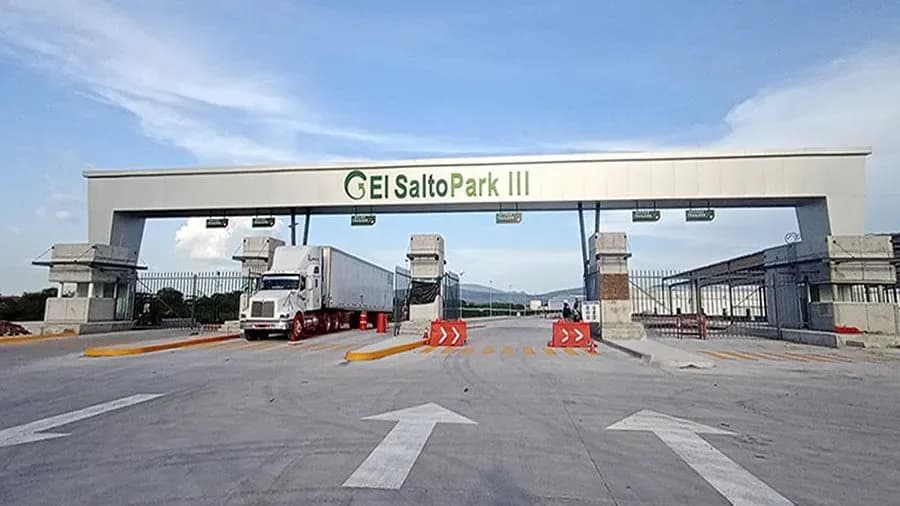 El SaltoPark III | Nave F