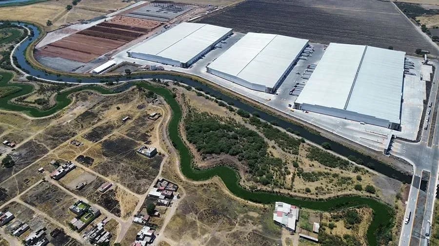 El SaltoPark III | Nave F 4