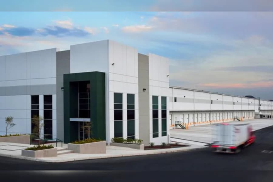 Nave Industrial de 15,743 m² en Renta - Prologis Park Apodaca East (Building 1)