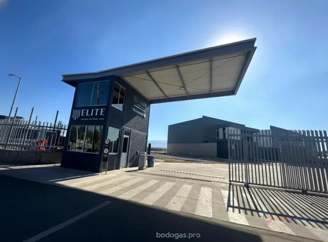 Bodega en Renta 1,331 m2 - Toluquilla, Tlaquepaque 3