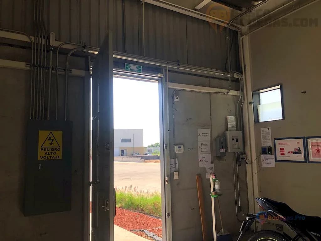 Bodega Industrial 1118m² en Renta con 1 Andenes en Jalisco, Tlaquepaque La Llave 2