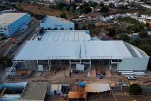 Nave Industrial en Renta - Bodega Balvena