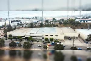 Nave Industrial en Renta - Pacifico 81 Industrial Building