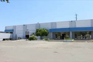 Nave Industrial en Renta - Nordika 52 Facility