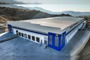 Nave Industrial en Renta - Poza del Encino Building