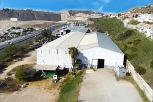 Nave Industrial en Renta - Aceros Depot Building