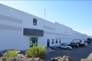 Nave Industrial en Renta - Building R-1