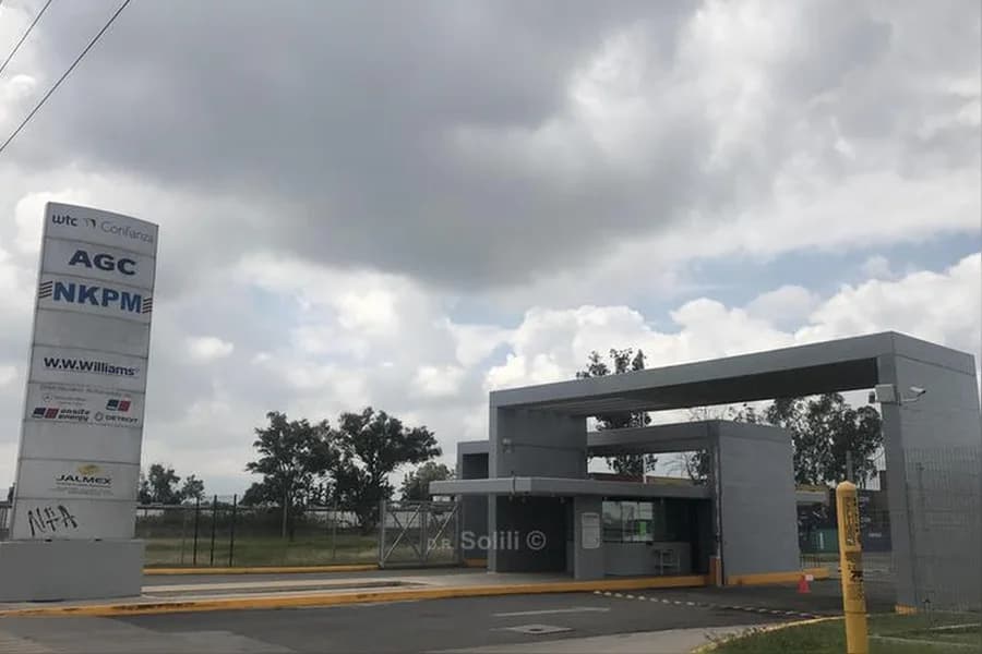 Nave Industrial de 8,700 m² en Renta - WTC Confianza