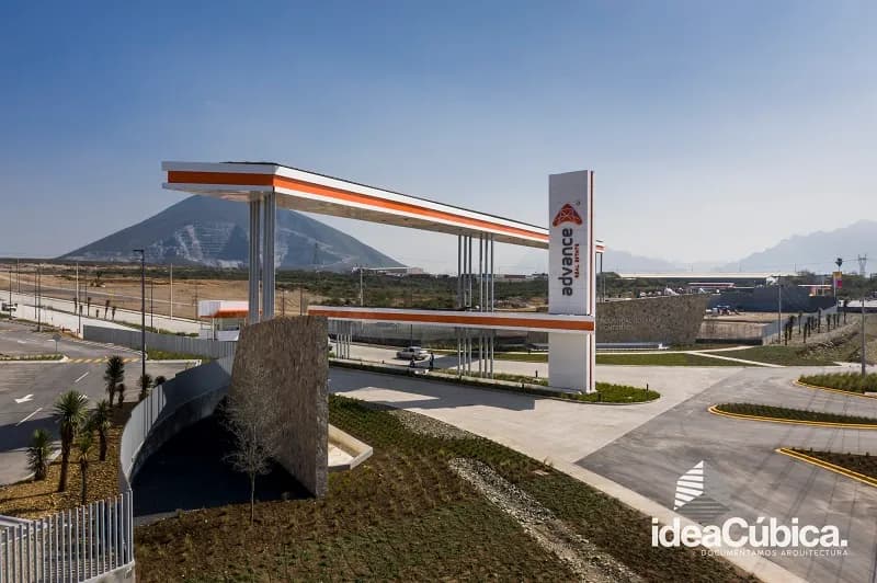 Nave Industrial de 11,056 m² en Industrial Park Advance Monterrey, García, Nuevo León 3