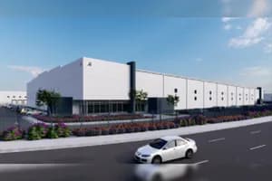 Nave Industrial en Renta - Building III